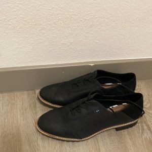 Toms dress shoes black